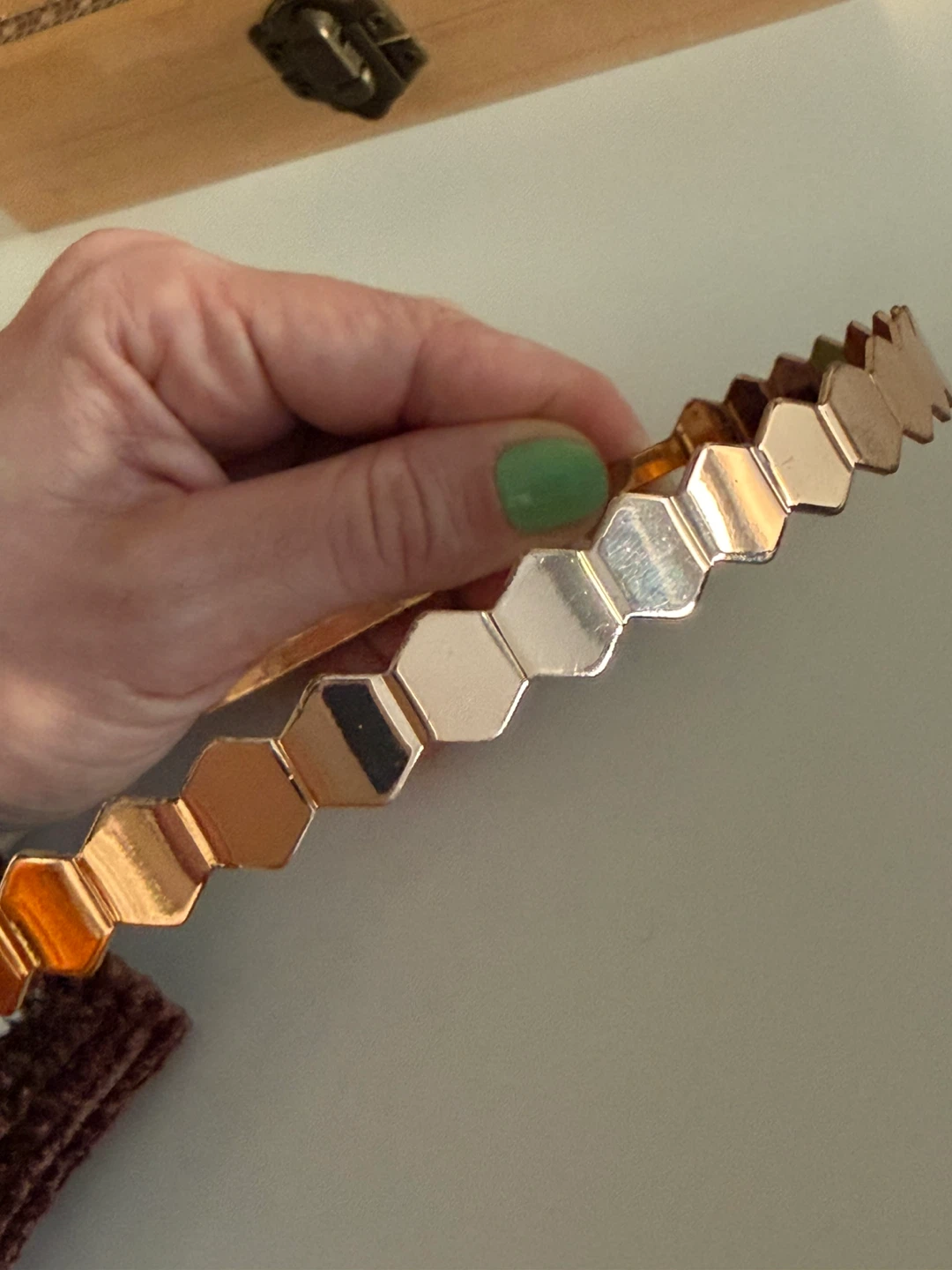 🏈Rose gold hexagon pattern metal headband - photo 5