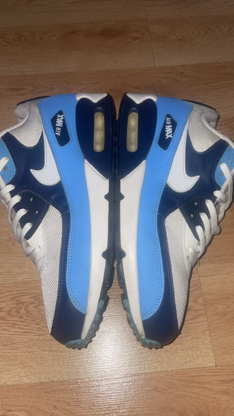 Size 9.5 men’s airmax 20$ - photo 3