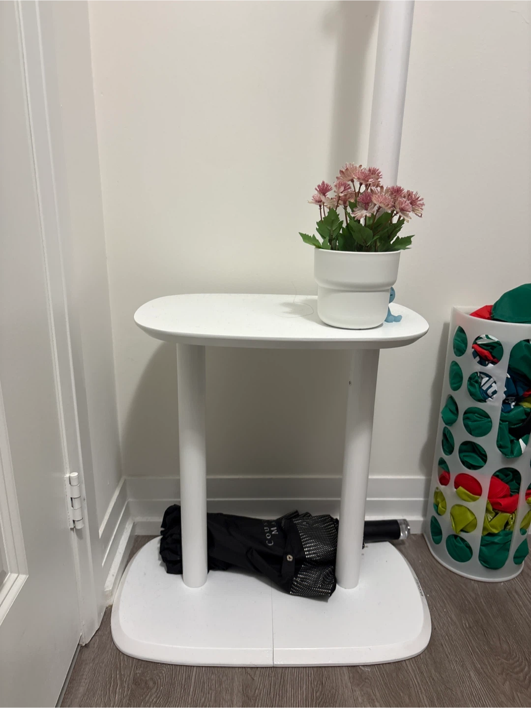 White Coat Rack with Side Table - photo 2