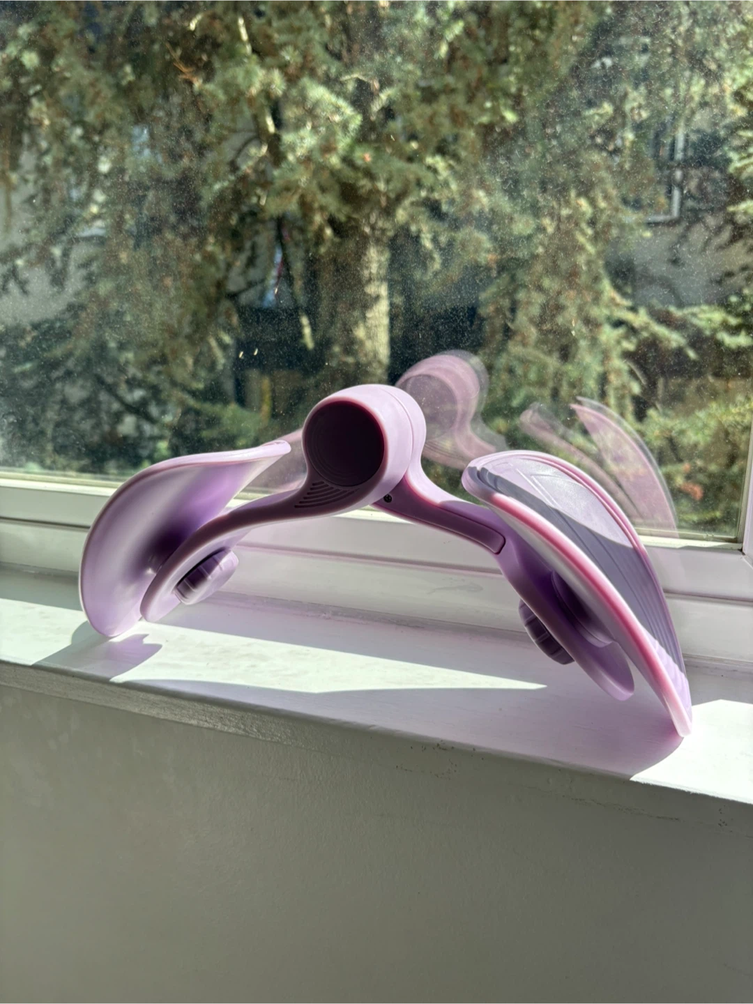 Thigh and pelvic floor trainer