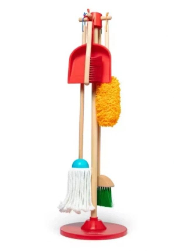 Melissa & Doug Toy Cleaning Set🏈