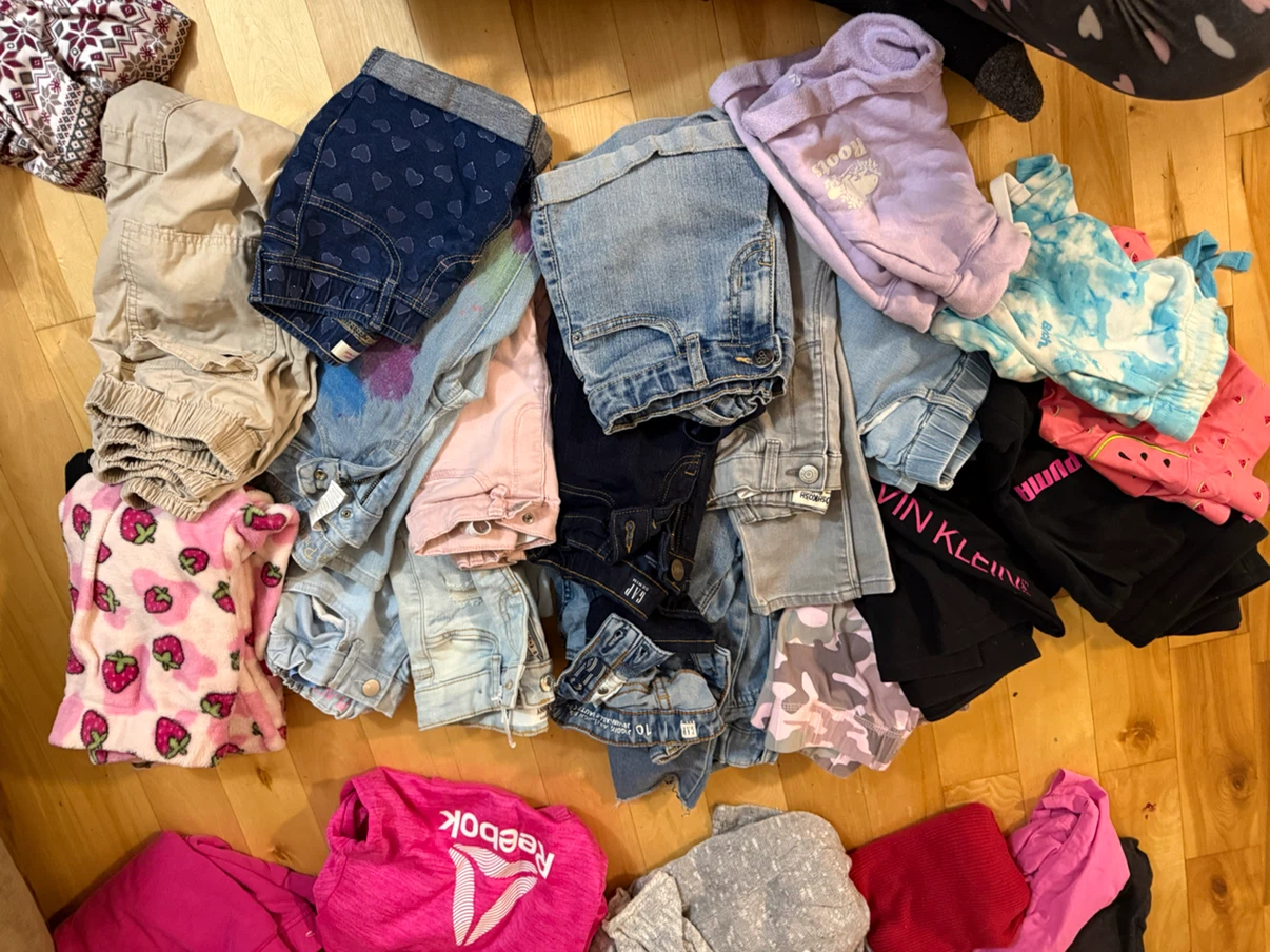 Large Bundle of Girls' Clothing