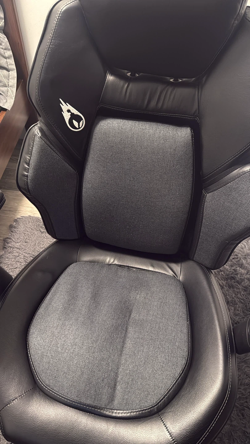 Ergonomic Gaming Chair – Black & Grey | Excellent Condition - photo 2