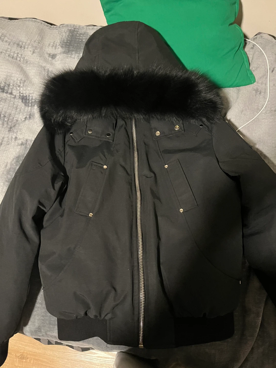 Moose knuckles bomber jacket (check all pictures )