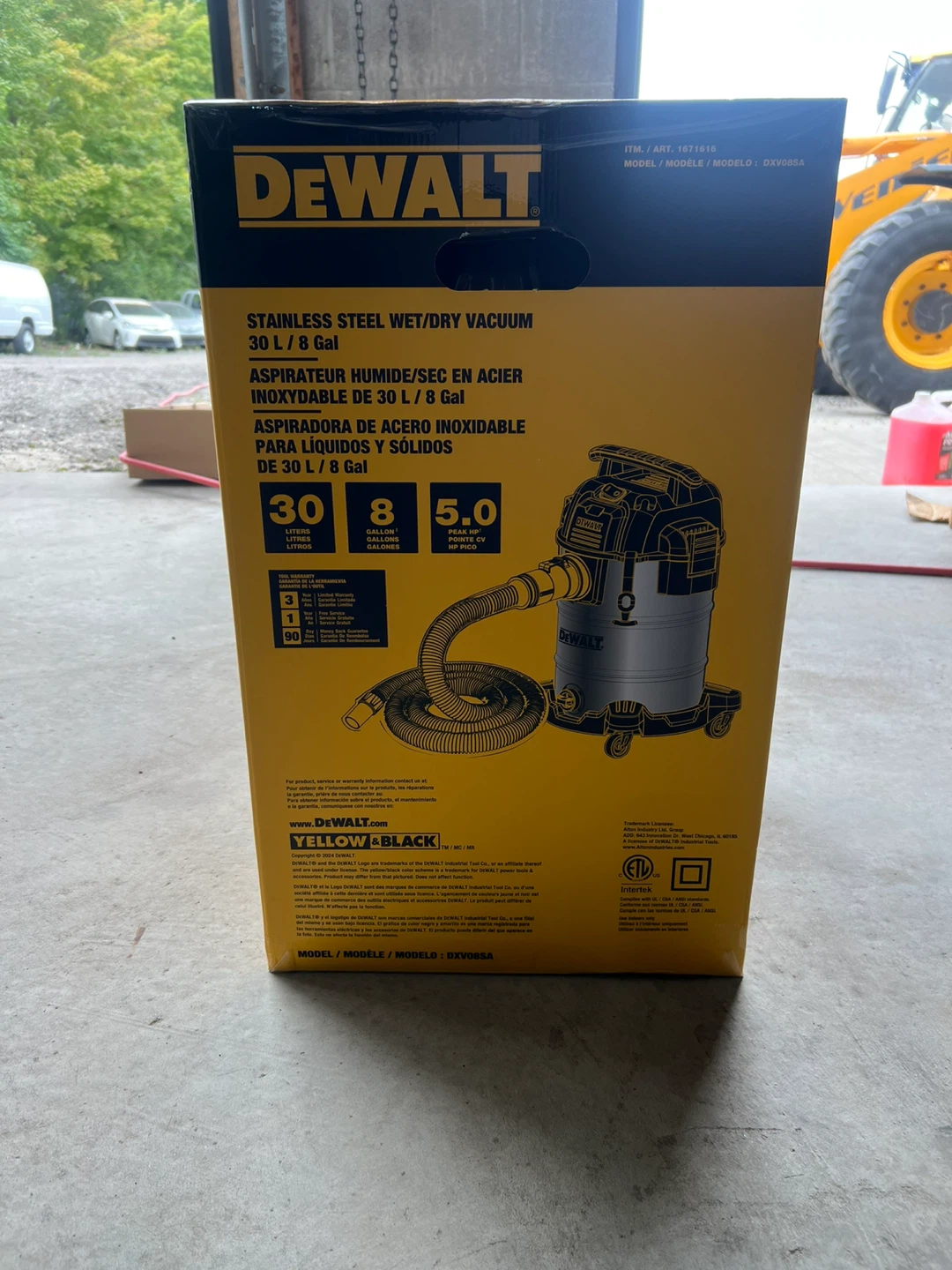 DeWalt 30 L / 8 Gal Stainless Steel Wet/Dry Vacuum