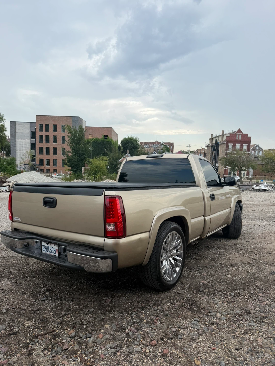 2004 Chevy Silverado Short Bed - photo 4