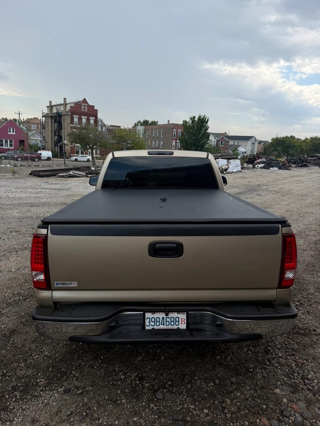 2004 Chevy Silverado Short Bed - photo 5