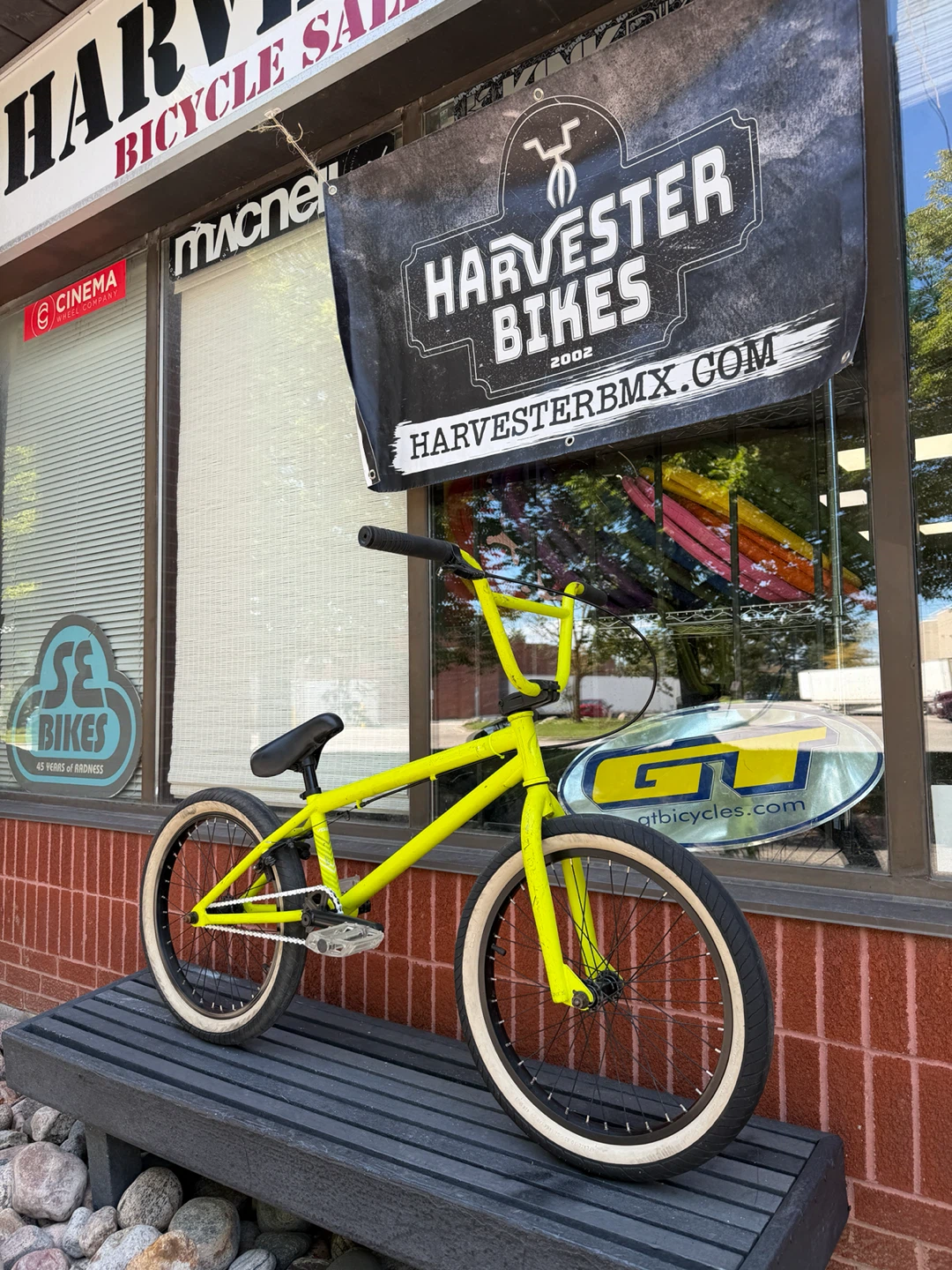 Verde Cadet Neon Yellow BMX Freestyle Bike