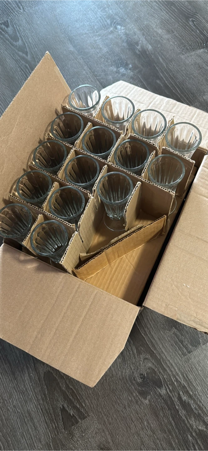 Clear Glass Footed Ice Cream Sundae Milkshake Glass $2 each READ - photo 4