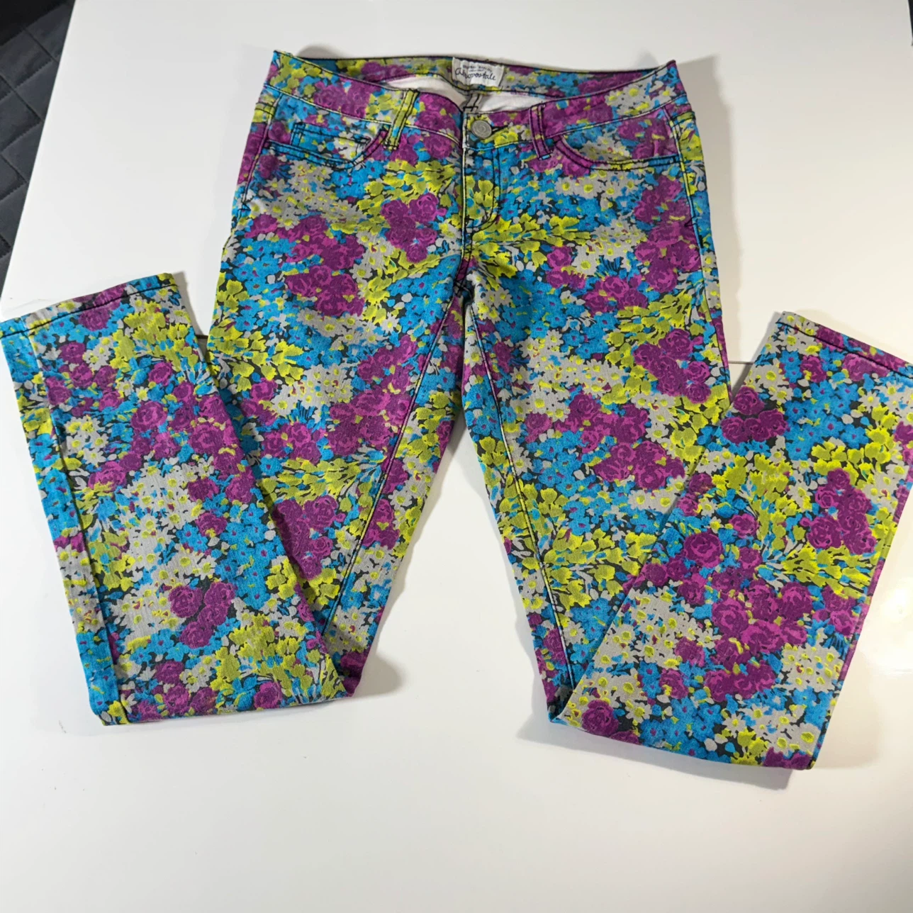 Aeropostale Floral Print Jeans waist 28"
