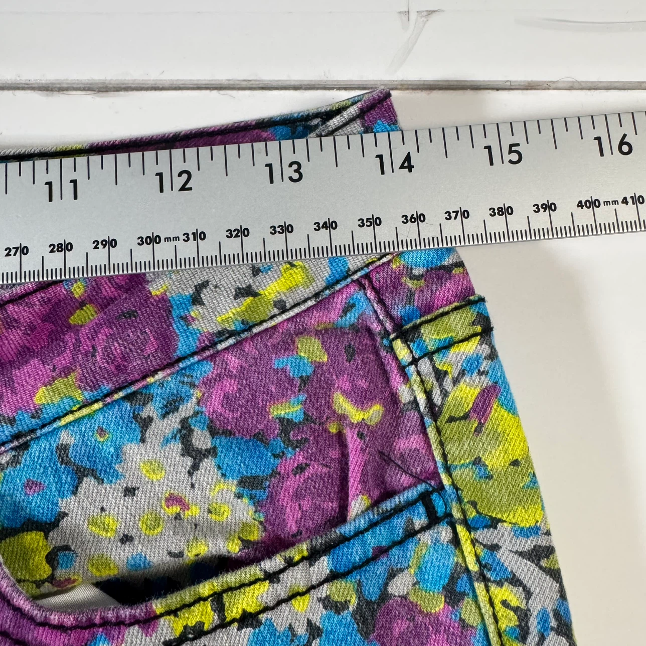 Aeropostale Floral Print Jeans waist 28" - photo 3