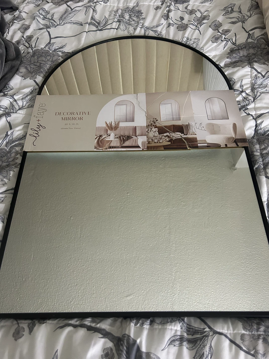 Lily & Faye Arch Wall Mirror 🏈