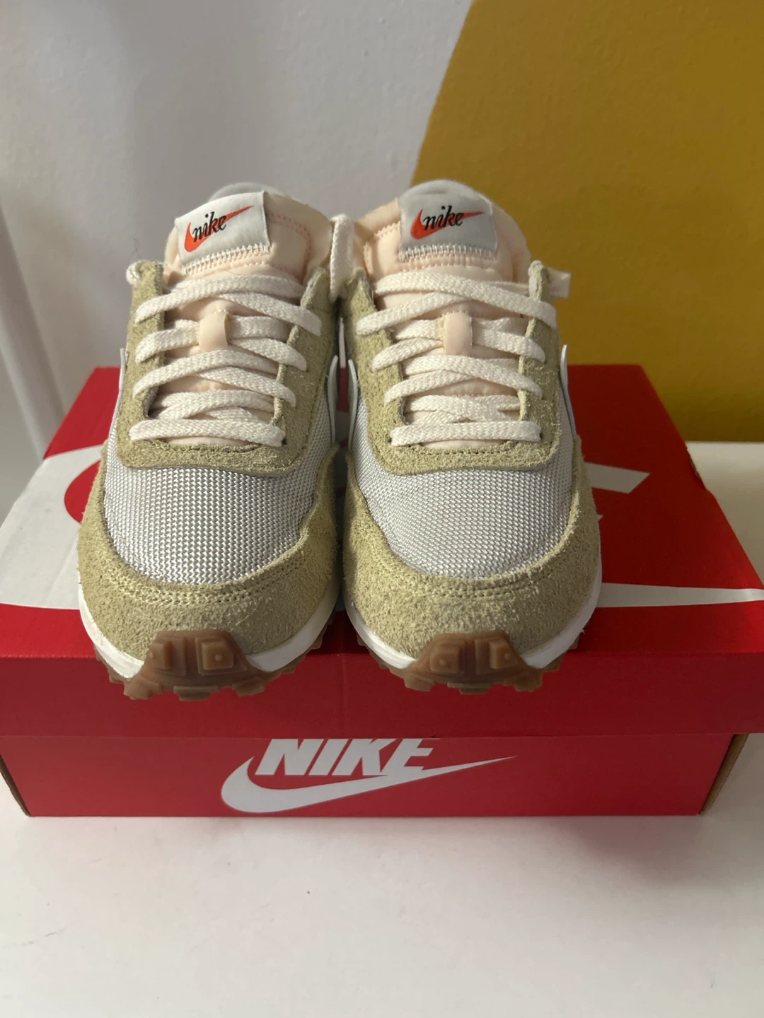 Nike Waffle Debut Sneakers 🏈