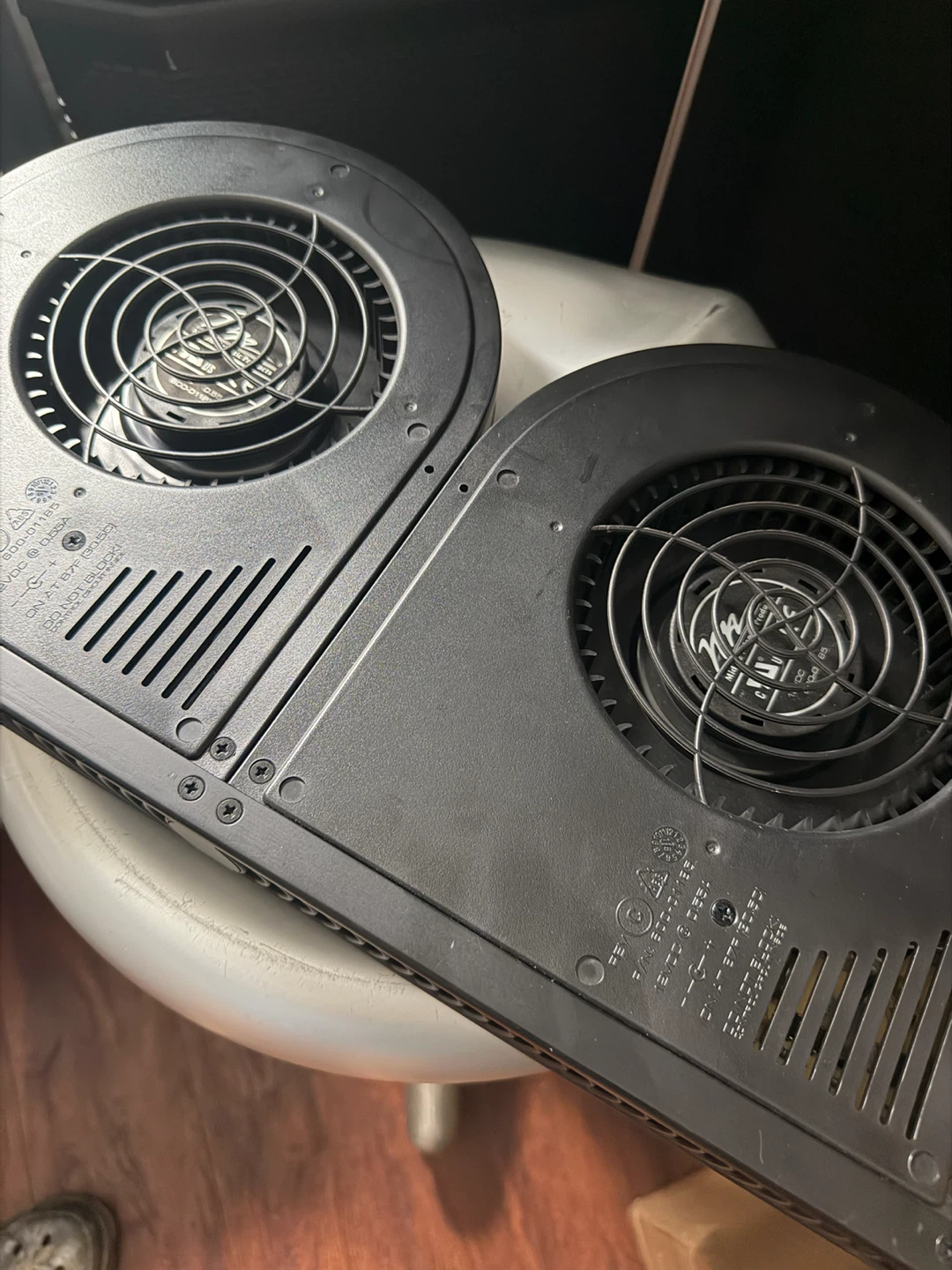 Dual Cooling Fan Unit - photo 2