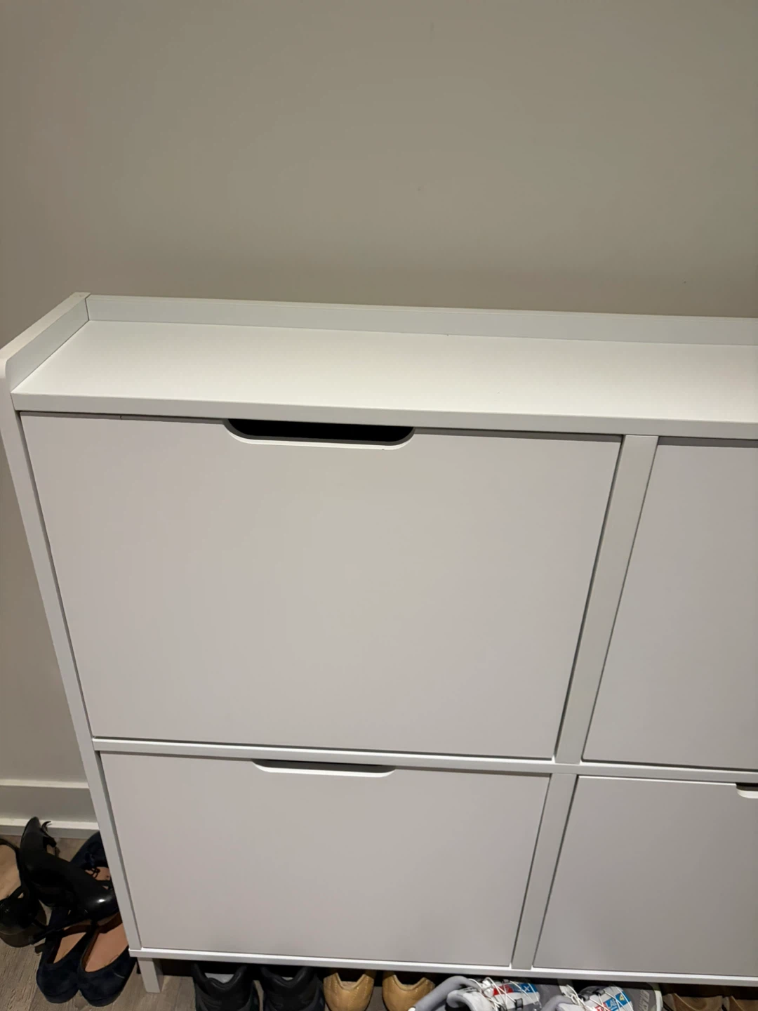 White 4-Compartment Shoe Cabinet - photo 2