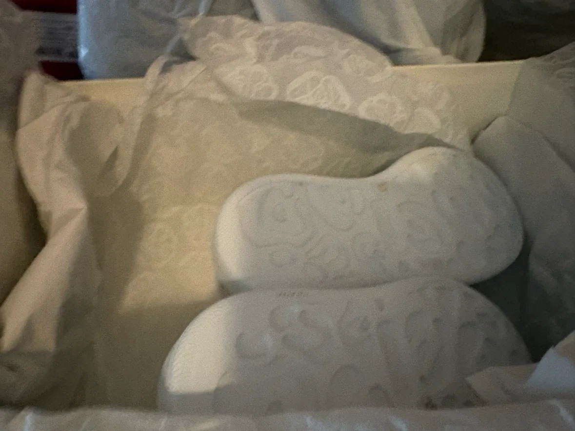 Brand new - Alexander McQueen Kids Sneakers Size 26 - photo 2