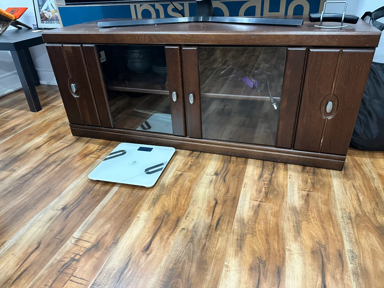Tv stand