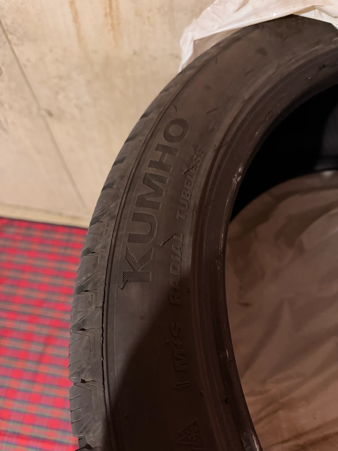 Set of 4 Kumho 255/45R20 Winter Tires - photo 5
