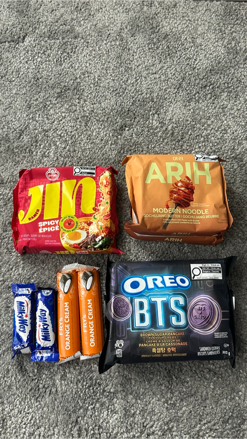 Korean Ramen, cookies & chocolates from ENG/USA #freecycle