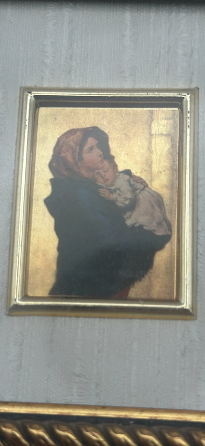 Vtg 23 Kt. Gold Leaf Framed Artwork Madonna and a Child - photo 3