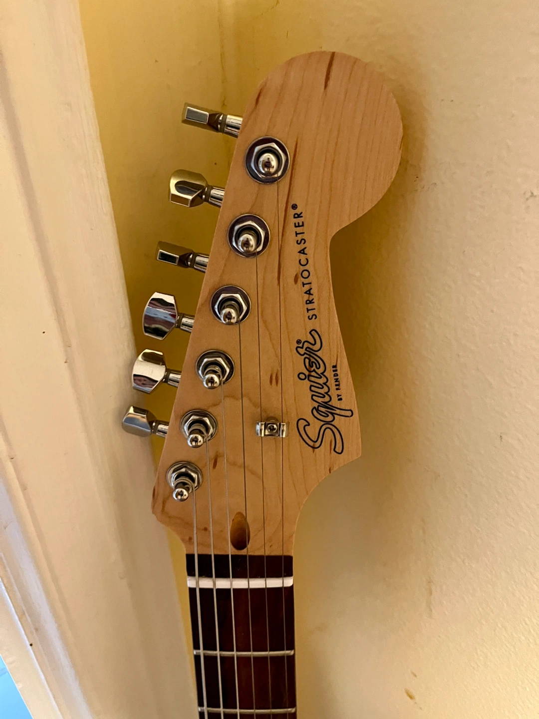 Squier by Fender Stratocaster Electric Guitar - photo 3