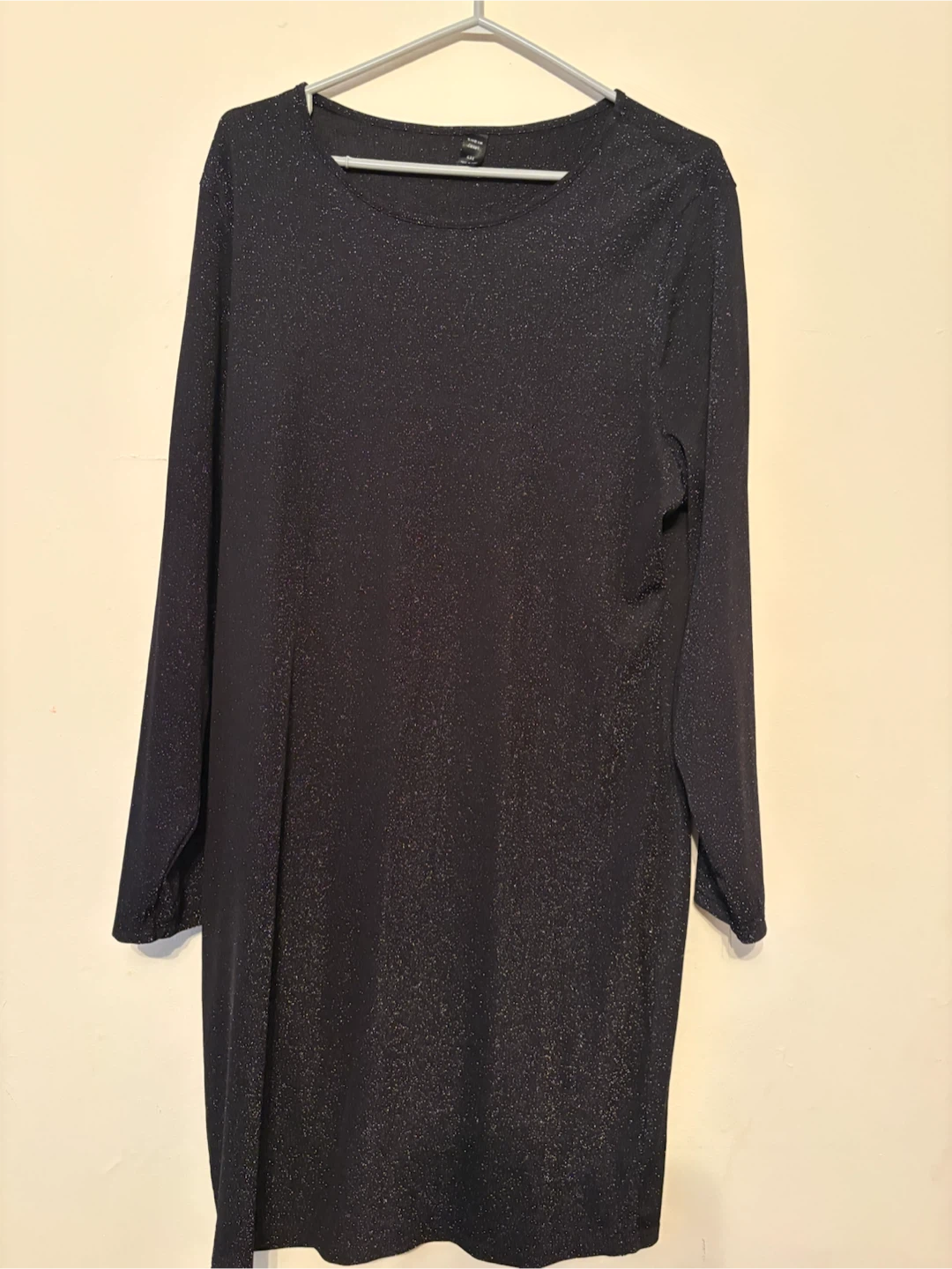 🏈 SHEIN Glittery Black Long Sleeve Dress