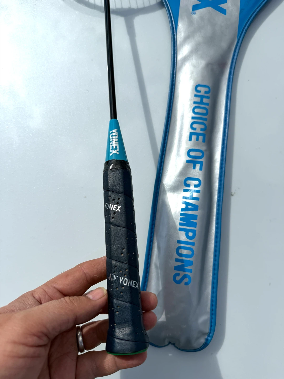 Yonex B-1100LB Badminton Racket with carrying case - photo 3