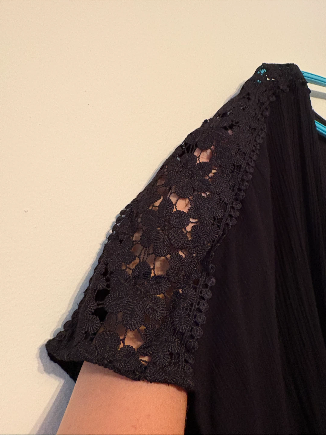Lily Morgan Black Lace Kimono 🏈 - photo 2