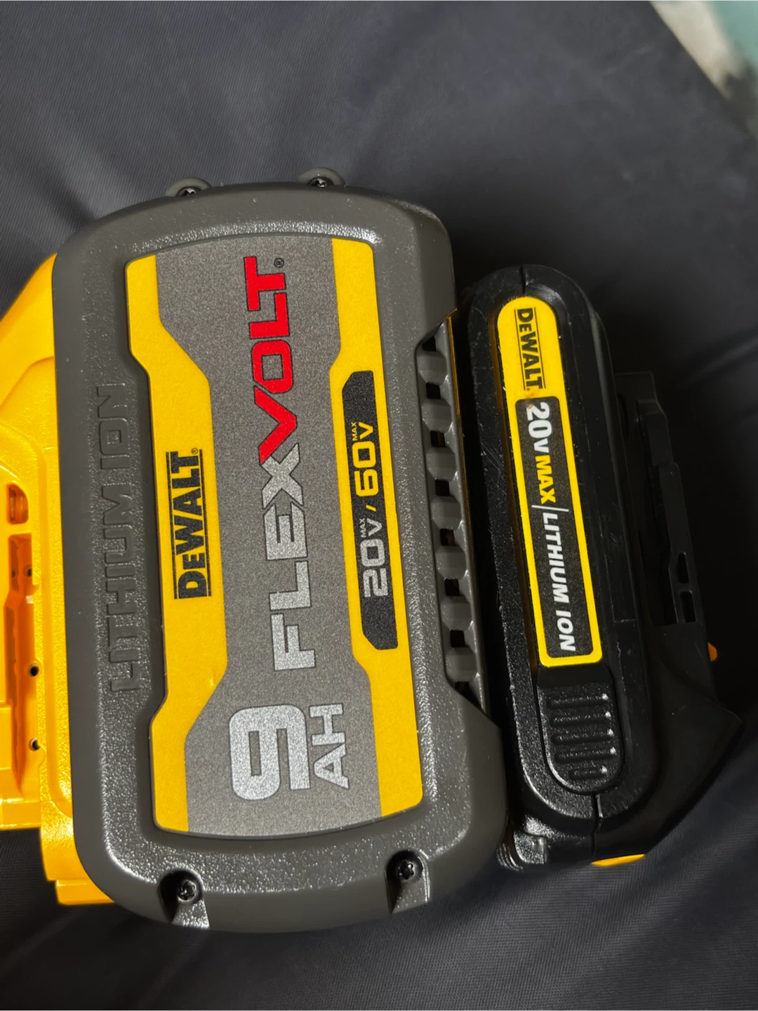 DEWALT FLEXVOLT 9Ah Battery and 1.5AH battery
