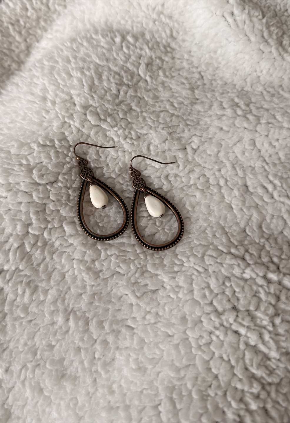 Copper toned ivory teardrop earrings 🤍 | NEW - photo 2