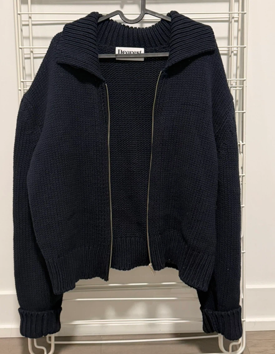 Knit zip-up