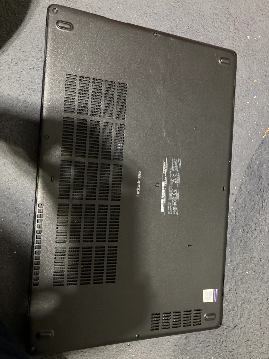 Dell Latitude 5580 Laptop  turns on but does not hold charge - photo 3