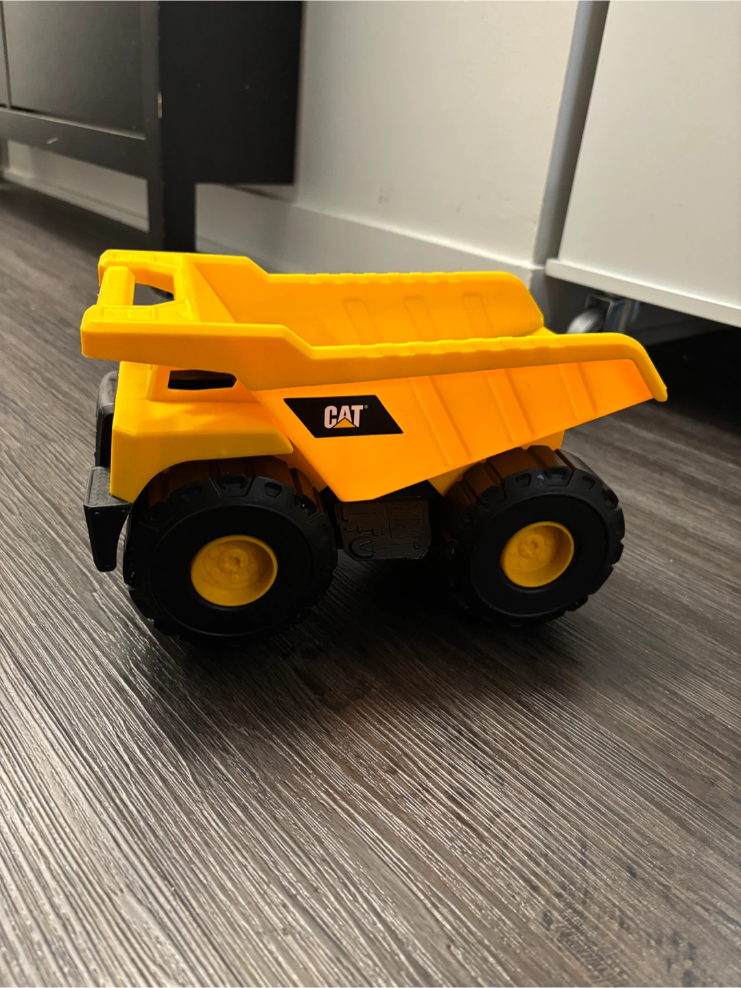 CAT Toy Dump Truck