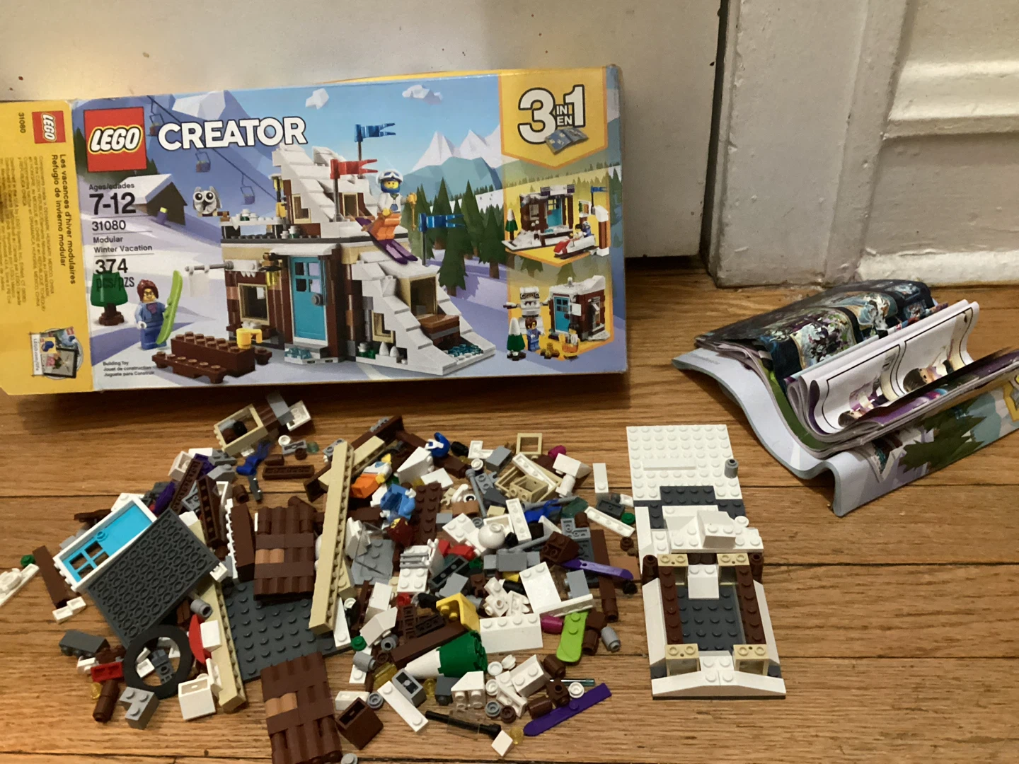 🏈LEGO Creator Modular Winter Vacation 31080