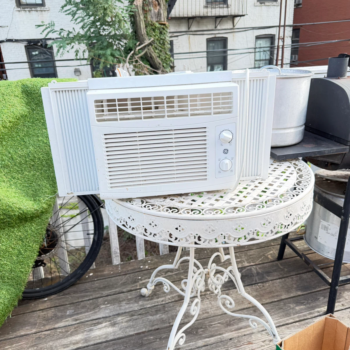 GE Window Air Conditioner