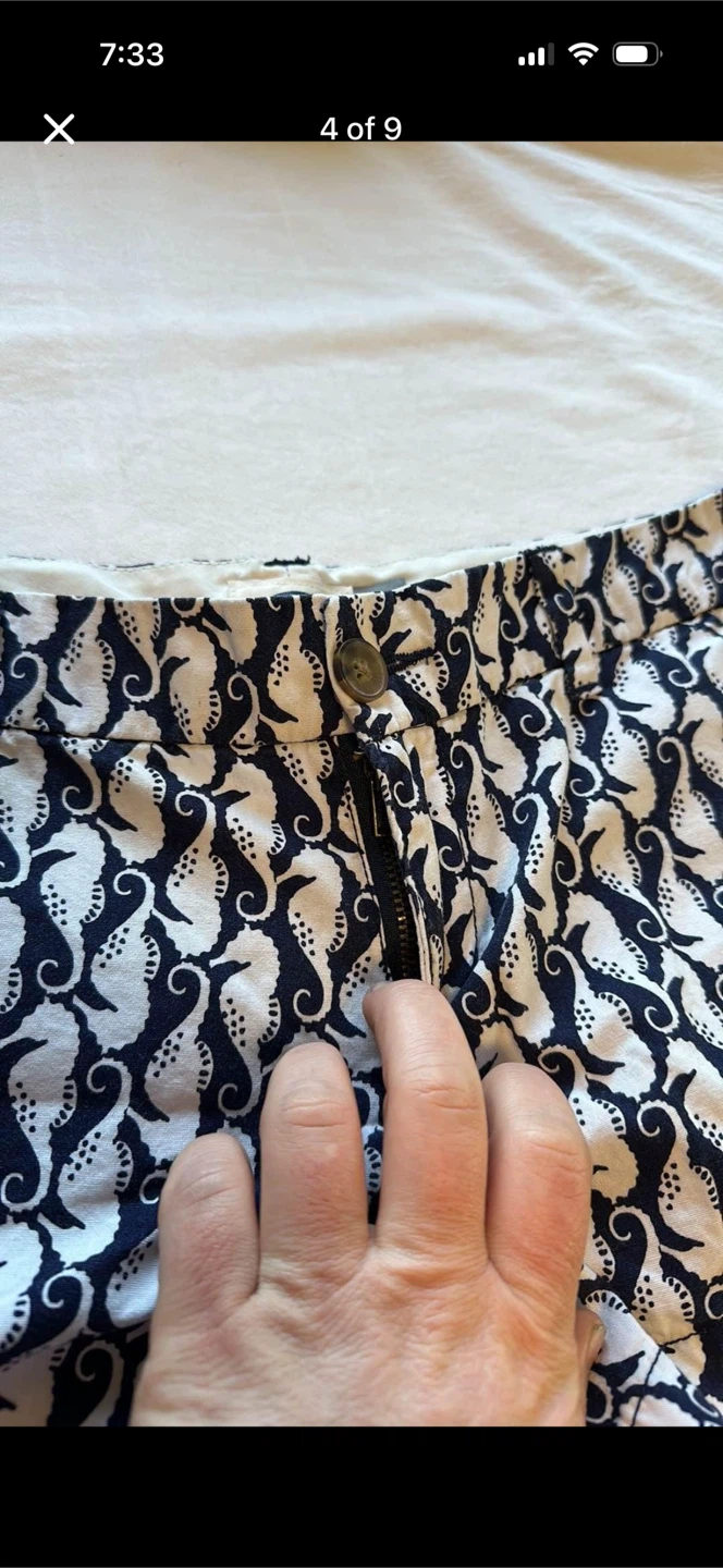Old Navy SeaHorse Print Shorts - photo 4