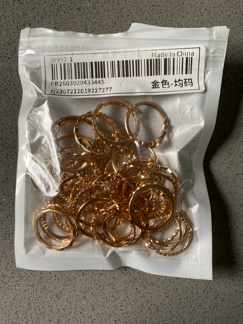 Gold-toned fashion ring set