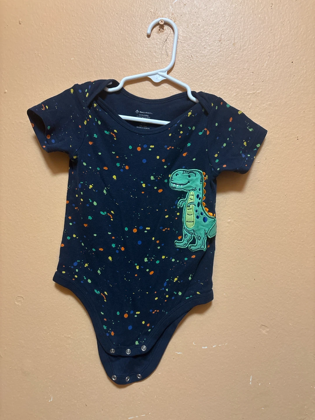 🏈Member's Mark Dinosaur Bodysuit 18M