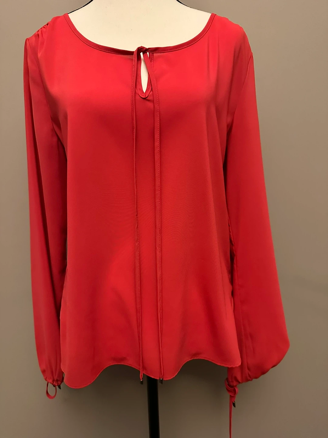 Assorted Women's Tops Bundle - photo 2