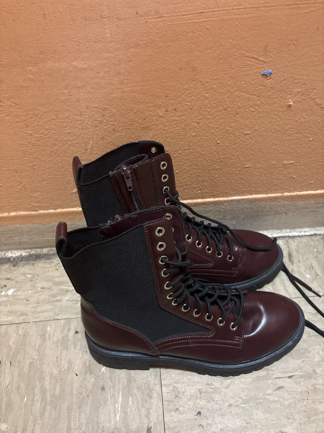 🏈No Boundaries Burgundy Lace-Up Boots Size 10 - photo 2