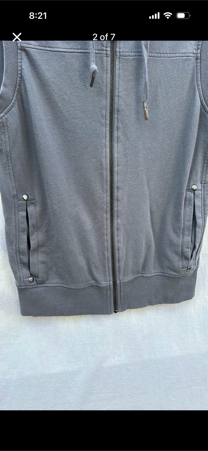Guess Sleeveless Zip Up Sweater - photo 2