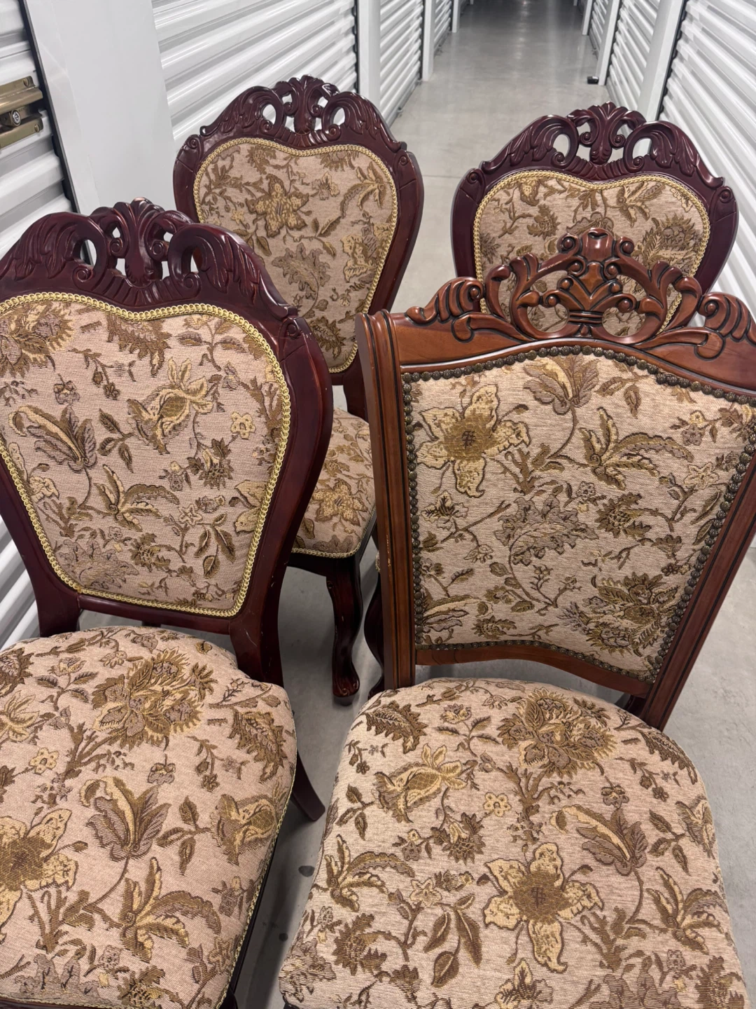 Set of 4 ornate vintage-style dining chairs - photo 2