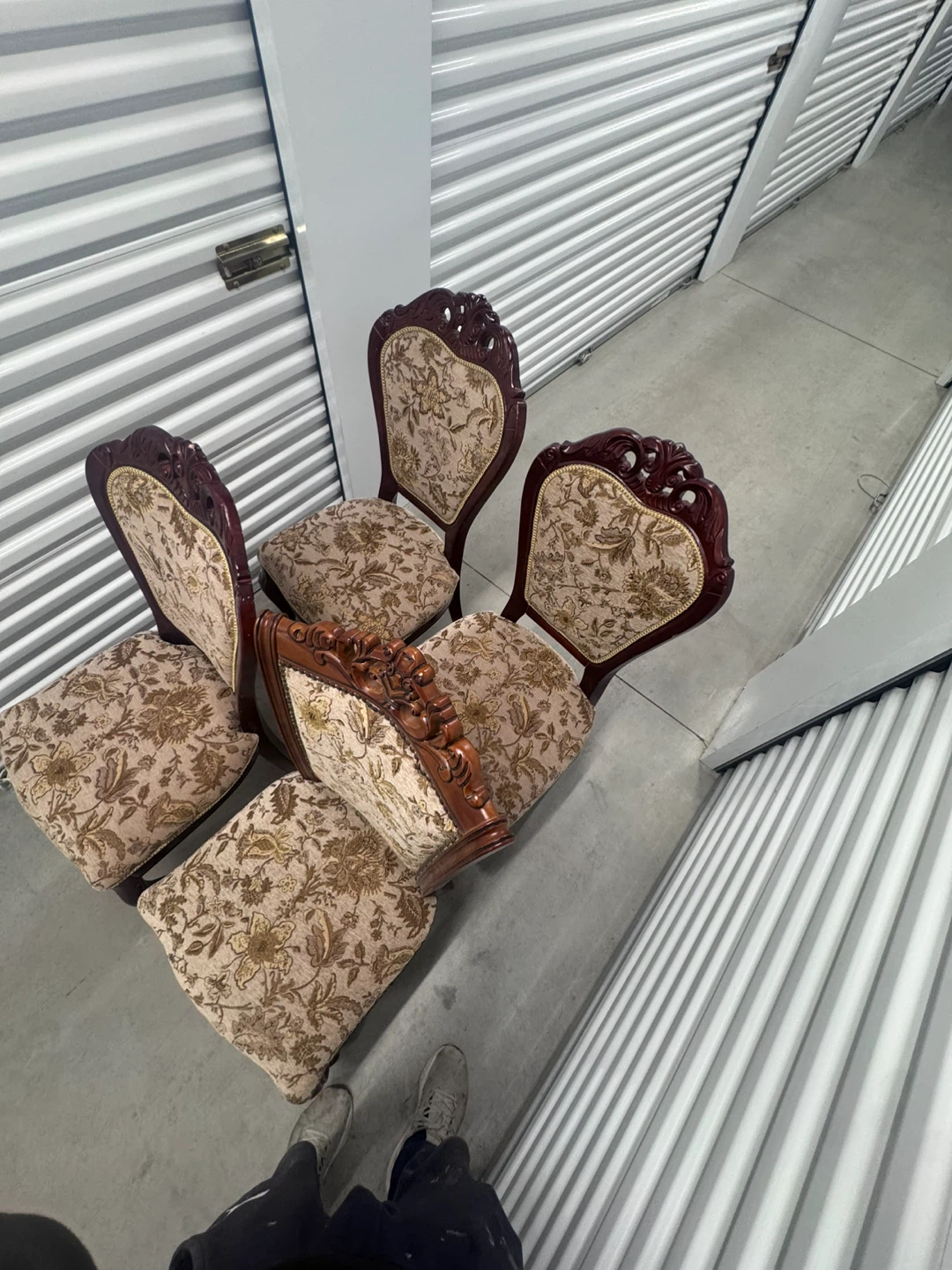 Set of 4 ornate vintage-style dining chairs - photo 3