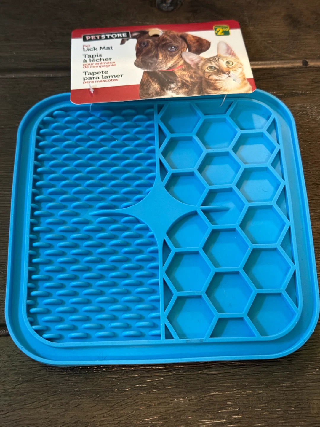 🏈 Petstore Pet Lick Mat