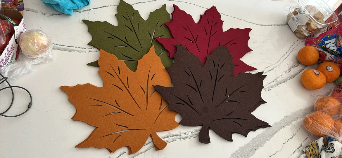 Set of 4 Felt Maple Leaf Placemats
