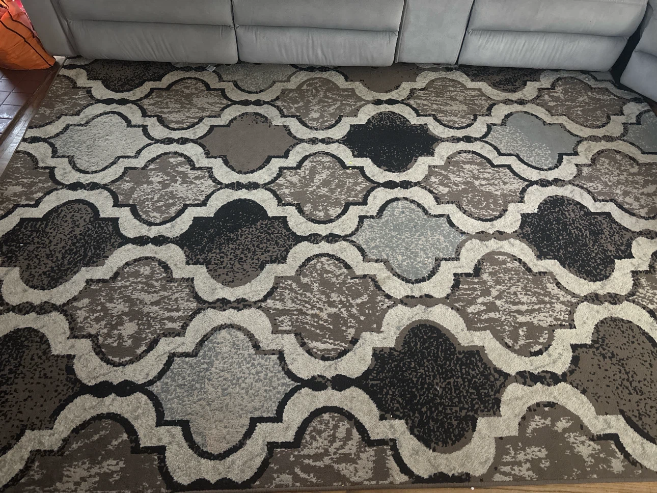 Large Trellis Pattern Area Rug - photo 2
