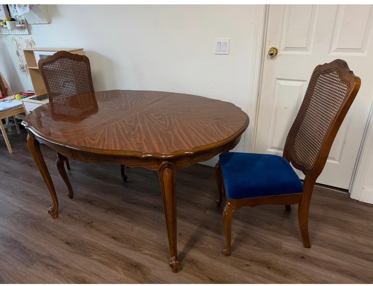 Vintage French provincial dining room table - photo 4