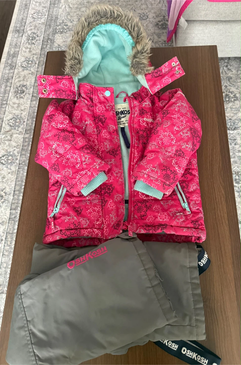 OshKosh B'gosh Toddler snow suit 2T - photo 5