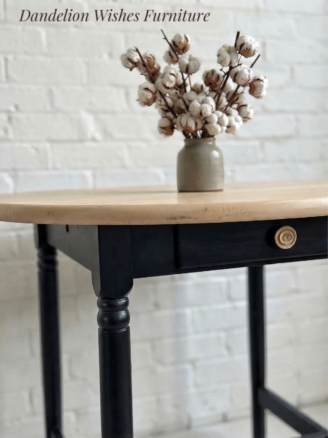 🌿 Refinished Solid Pine Dining Table