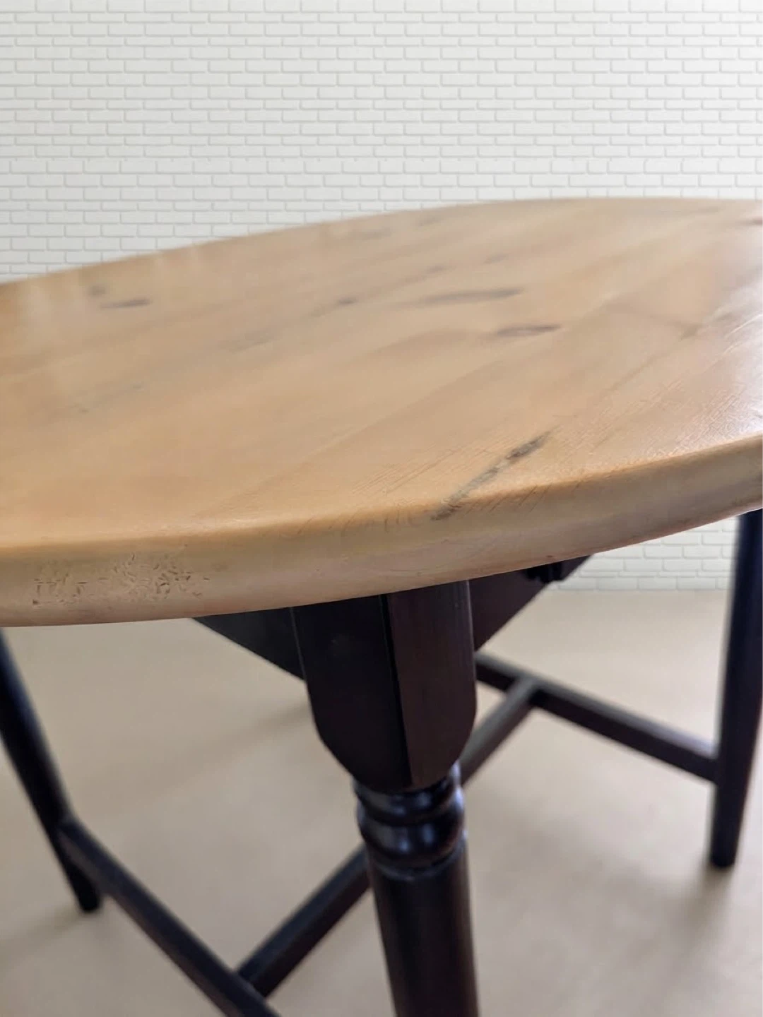 🌿 Refinished Solid Pine Dining Table - photo 4